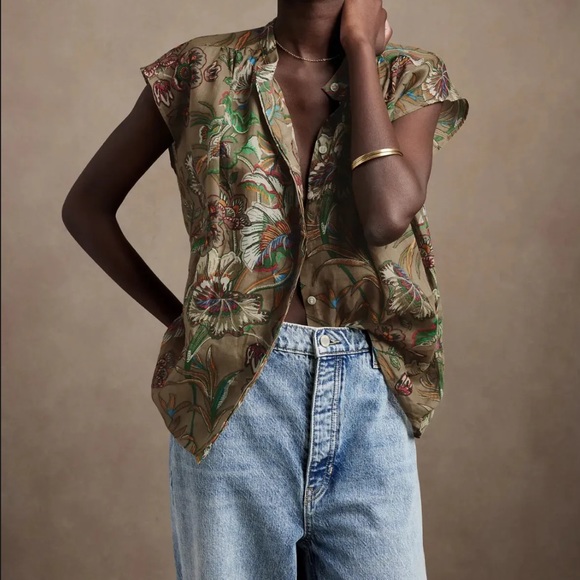 Banana Republic Tops Banana Republic Ramie Short Sleeve Top Vintage